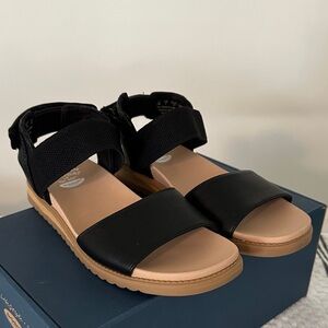 Dr. Scholl's Black Sandal with Tan Footbed and Tan Sole